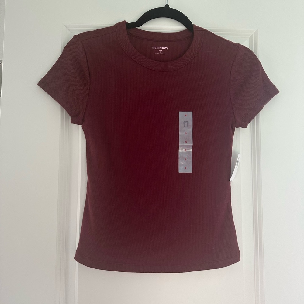 Old Navy Red Fitted Short Sleeve T-Shirt